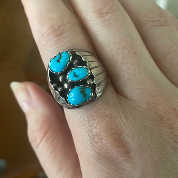 Jewelry - Vintage sterling silver ring size 10